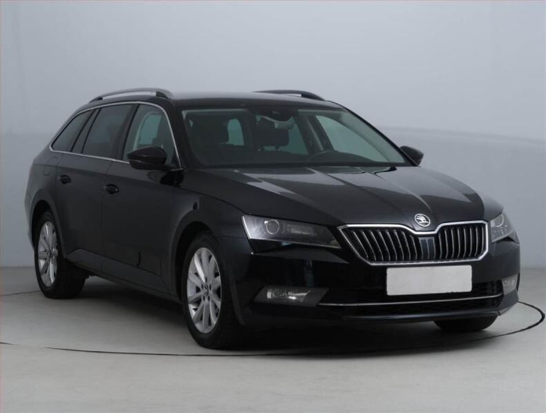 Škoda Superb - hlavní foto