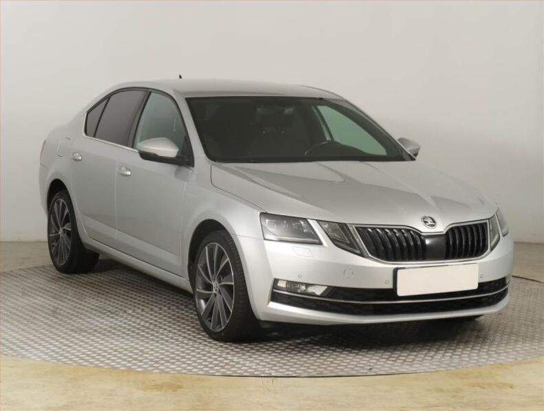 Škoda Octavia - hlavní fotka