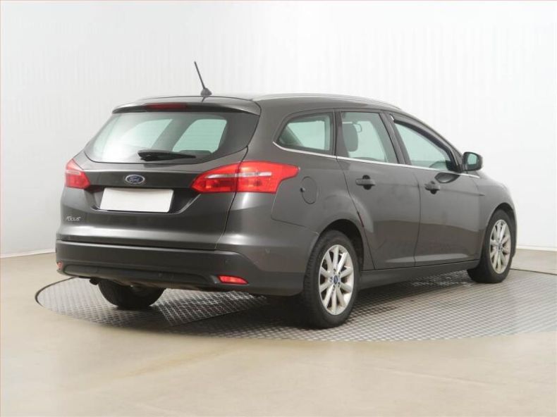 Ford Focus - hlavní fotka