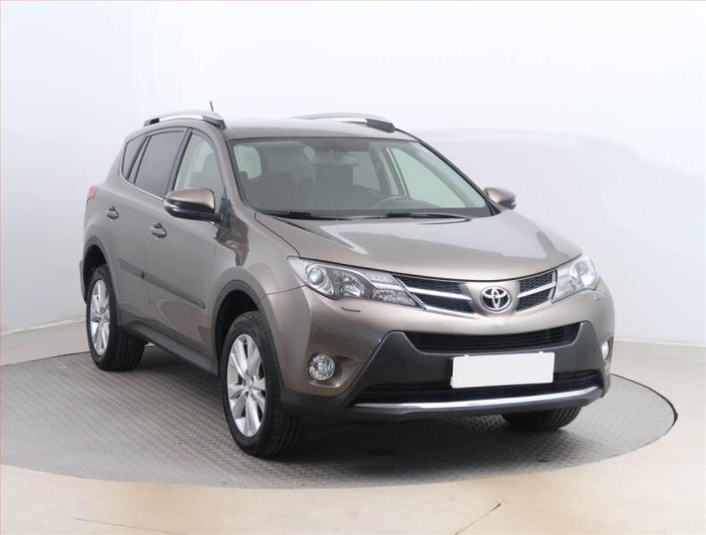 Toyota RAV 4 - hlavní foto