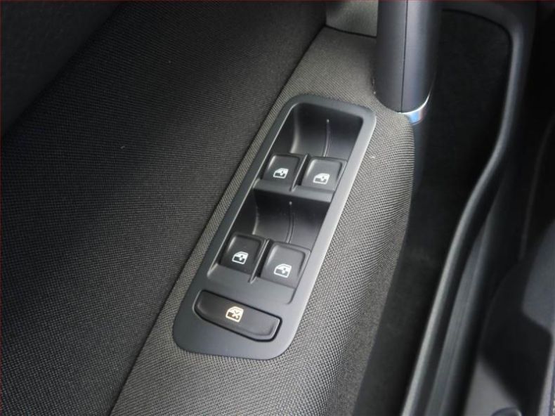 Volkswagen Golf - hlavní fotka