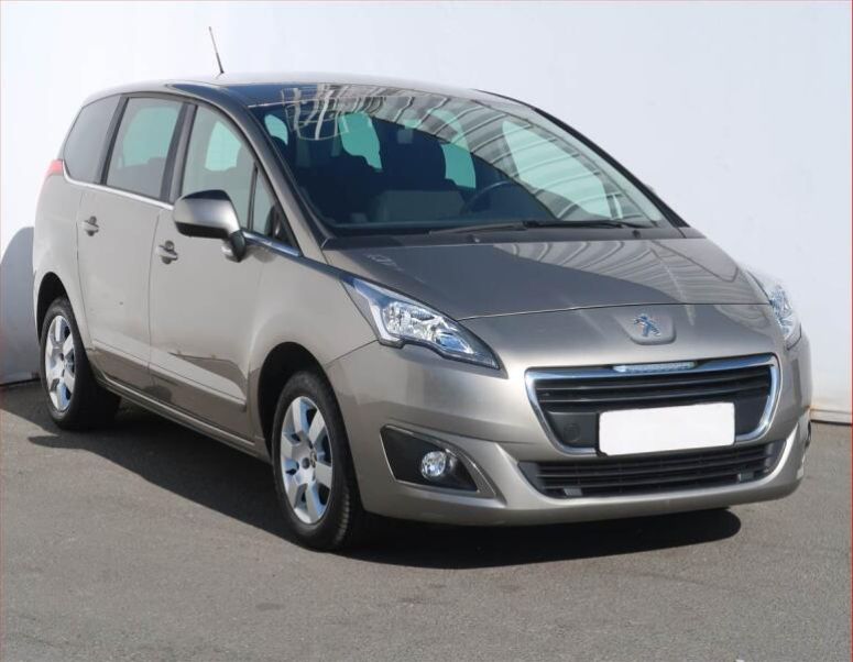 Peugeot 5008 - hlavní foto