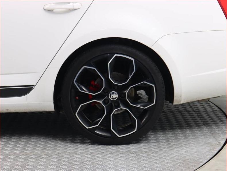 Škoda Octavia - hlavní fotka