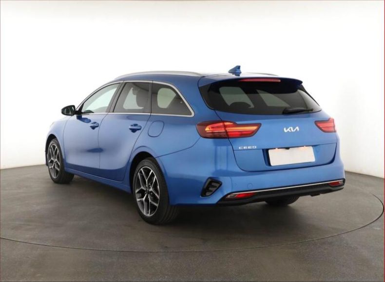 Kia Cee'd - hlavní fotka