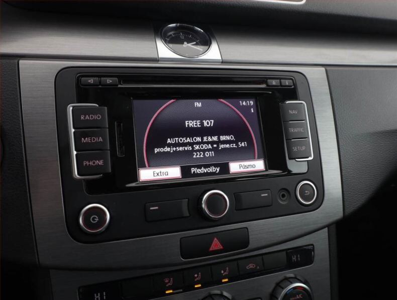 Volkswagen Passat - hlavní fotka