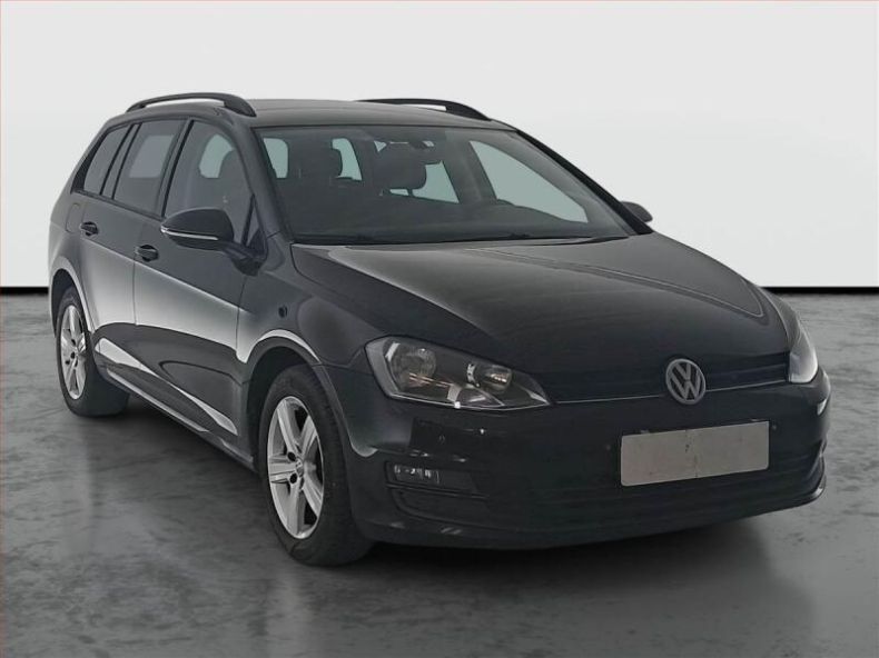 Volkswagen Golf - hlavní foto