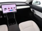 Tesla Model 3 - fotka číslo 7