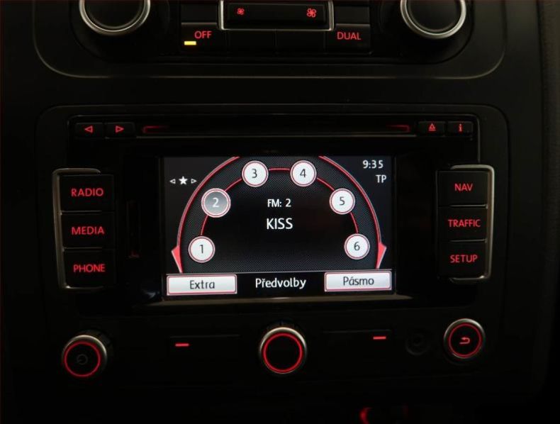 Volkswagen Touran - hlavní fotka