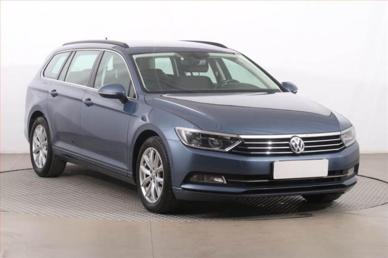 Volkswagen Passat - hlavní fotka inzerátu