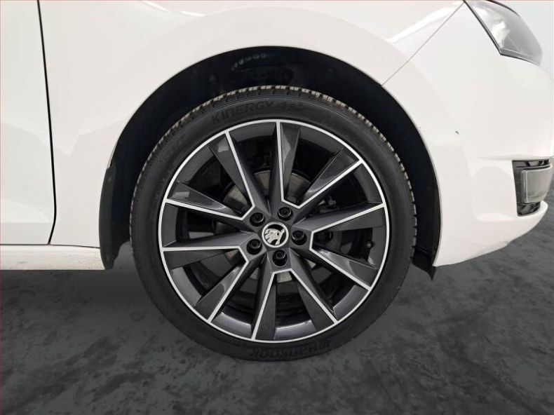 Škoda Rapid - hlavní fotka