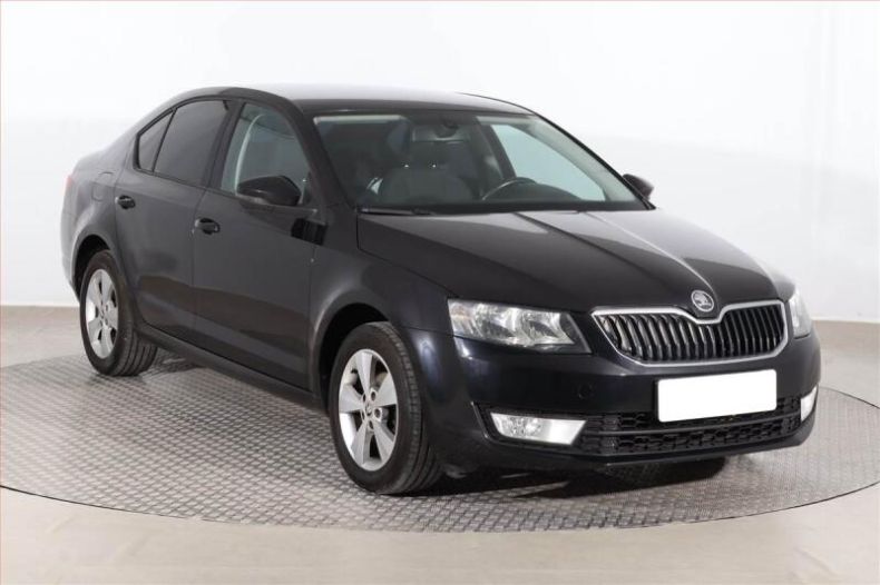Škoda Octavia - hlavní fotka