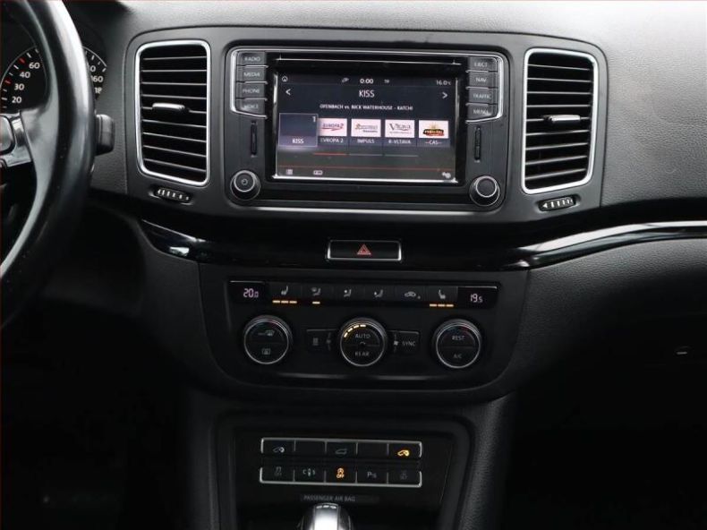 Volkswagen Sharan - hlavní fotka