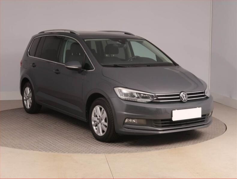Volkswagen Touran - hlavní foto