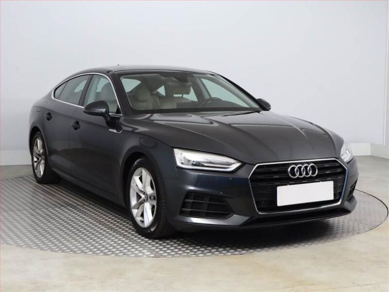 Audi A5 - hlavní foto
