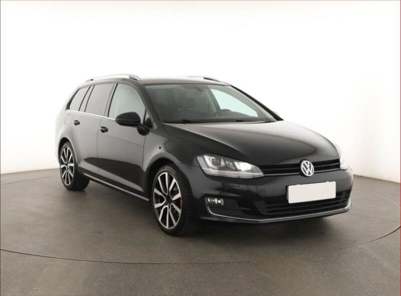 Volkswagen Golf - hlavní foto