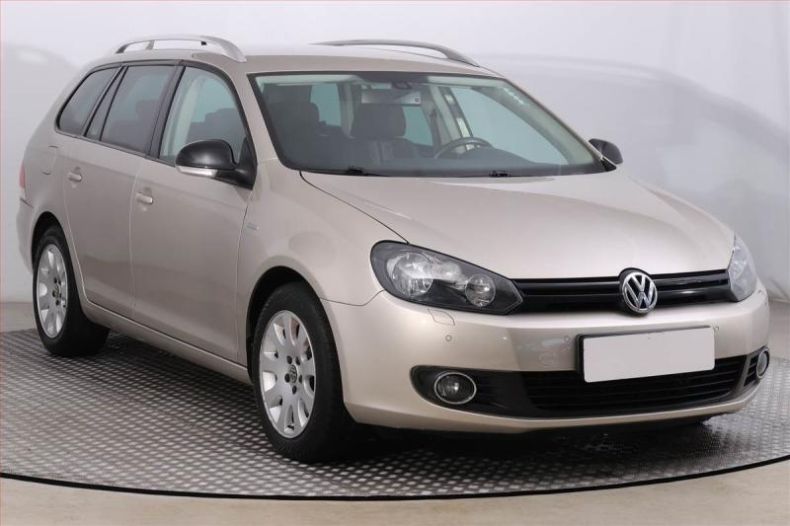 Volkswagen Golf - hlavní fotka