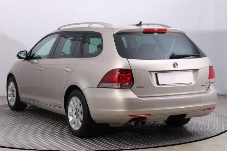 Volkswagen Golf - hlavní fotka