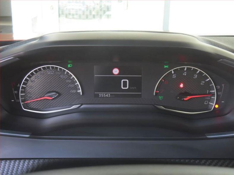 Peugeot 2008 - hlavní fotka