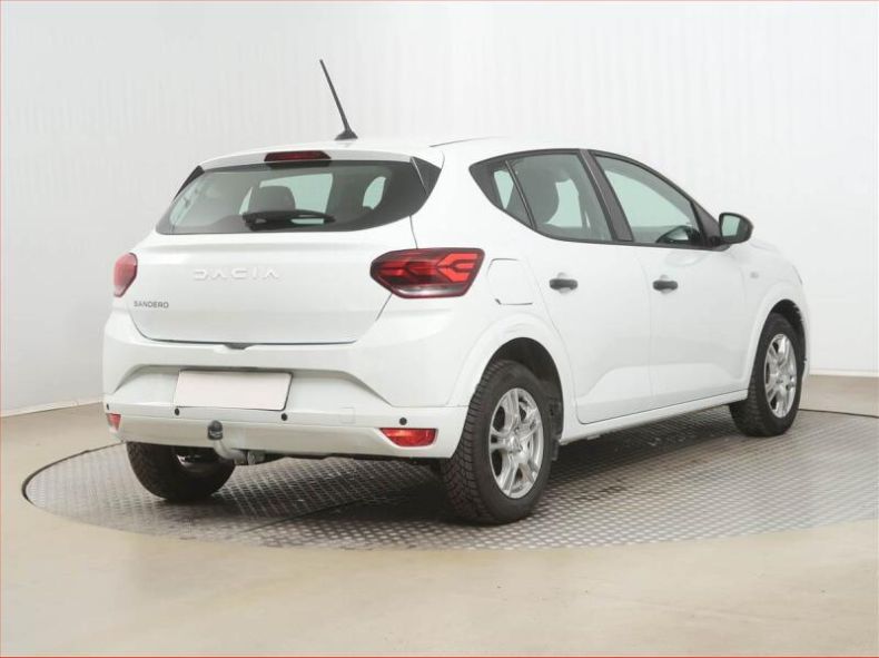 Dacia Sandero - hlavní fotka