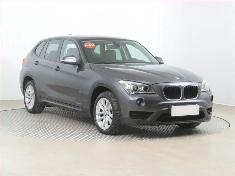 BMW X1 - hlavní foto