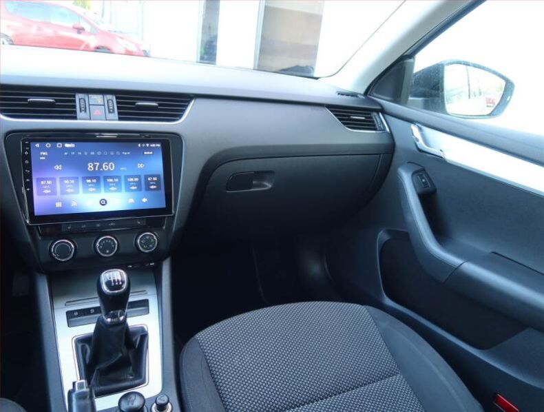 Škoda Octavia - hlavní fotka