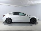 Tesla Model 3 - fotka číslo 5