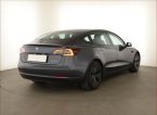 Tesla Model 3 - fotka číslo 4