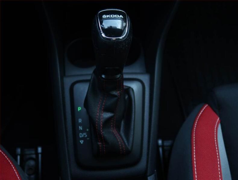 Škoda Rapid - hlavní fotka