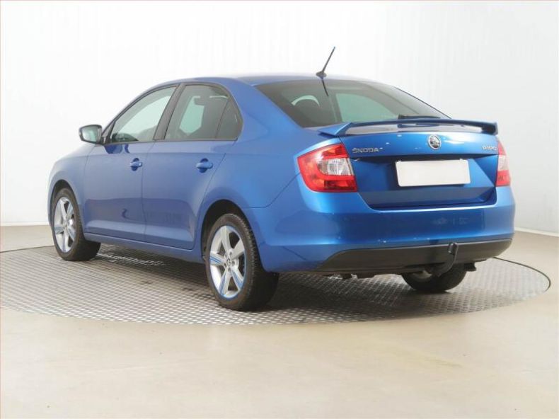 Škoda Rapid - hlavní fotka