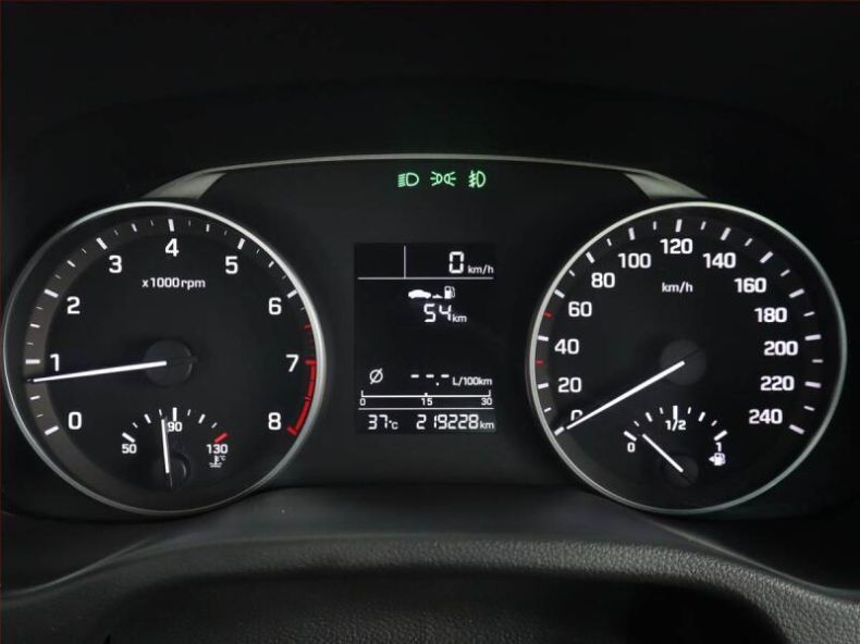 Hyundai Elantra - hlavní fotka