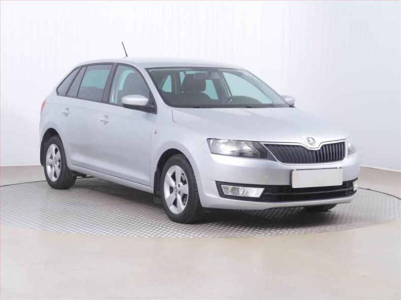 Škoda Rapid - hlavní foto