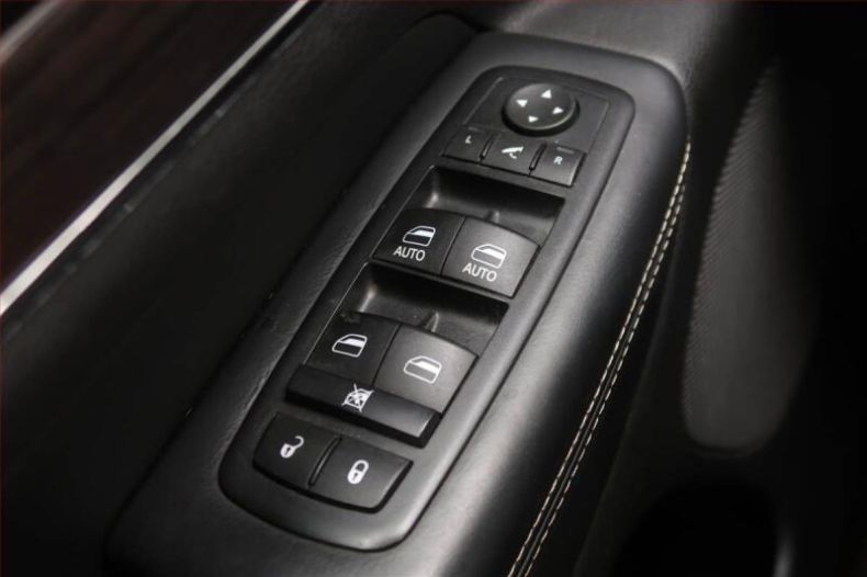 Jeep Grand Cherokee - hlavní fotka