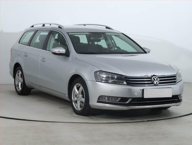 Volkswagen Passat - hlavní fotka inzerátu