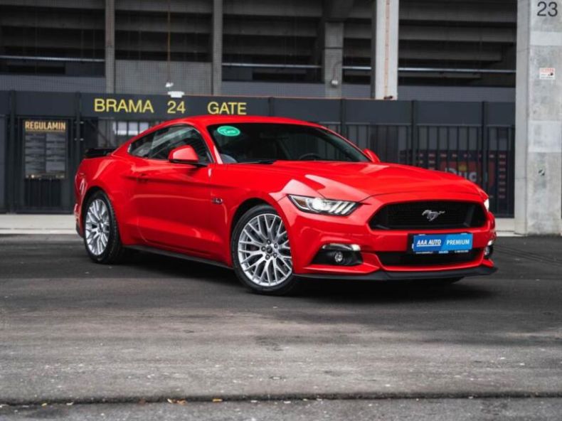 Ford Mustang - hlavní foto