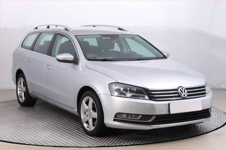 Volkswagen Passat - hlavní fotka inzerátu