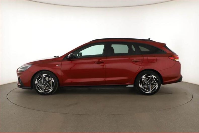 Hyundai i30 - hlavní fotka
