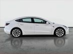 Tesla Model 3 - fotka číslo 4
