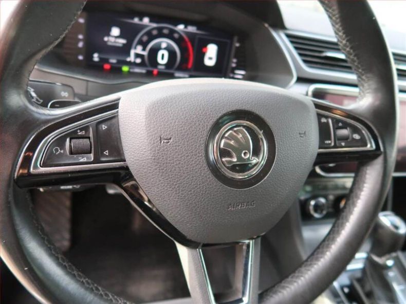 Škoda Superb - hlavní fotka