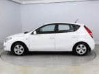 Hyundai i30 - fotka číslo 2