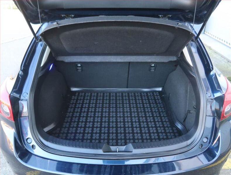 Mazda 3 - hlavní fotka