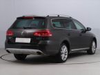 Volkswagen Passat - fotka číslo 4