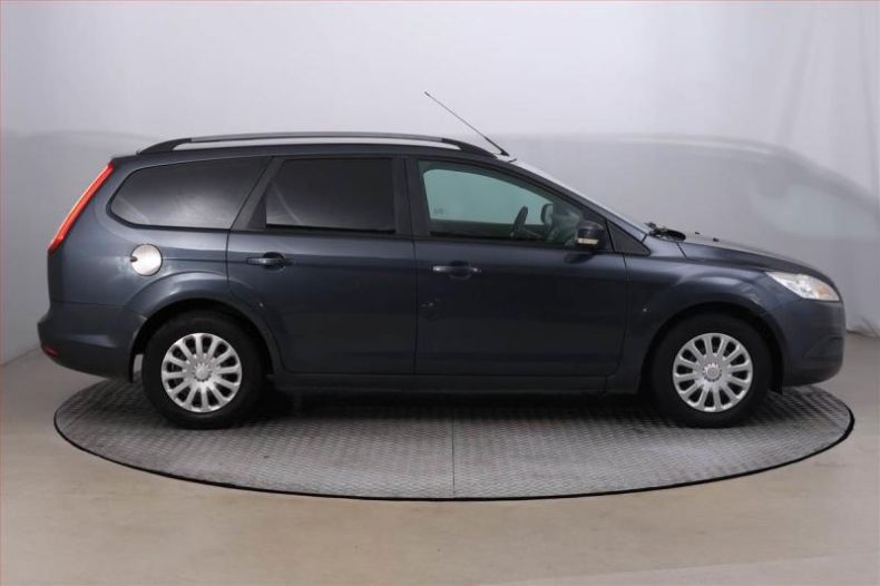 Ford Focus - hlavní fotka