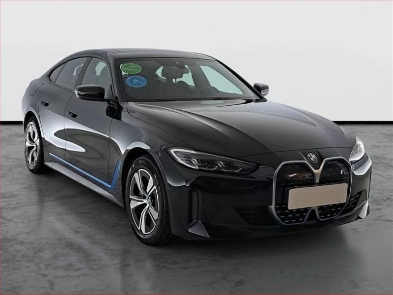 BMW i4 - hlavní foto