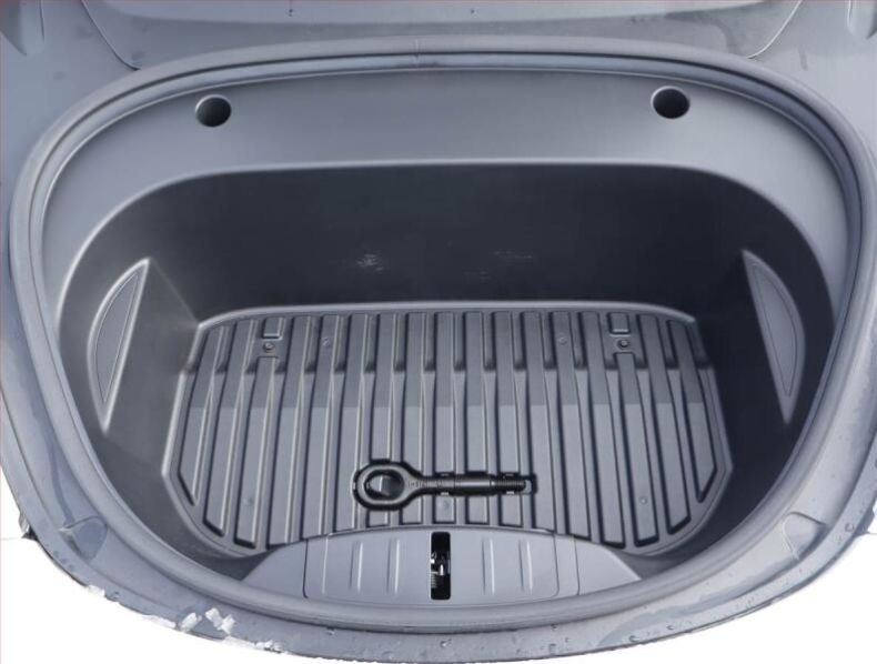 Tesla Model 3 - hlavní fotka