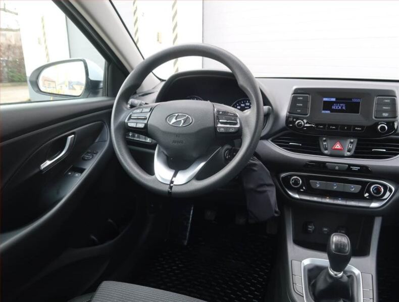 Hyundai i30 - hlavní fotka