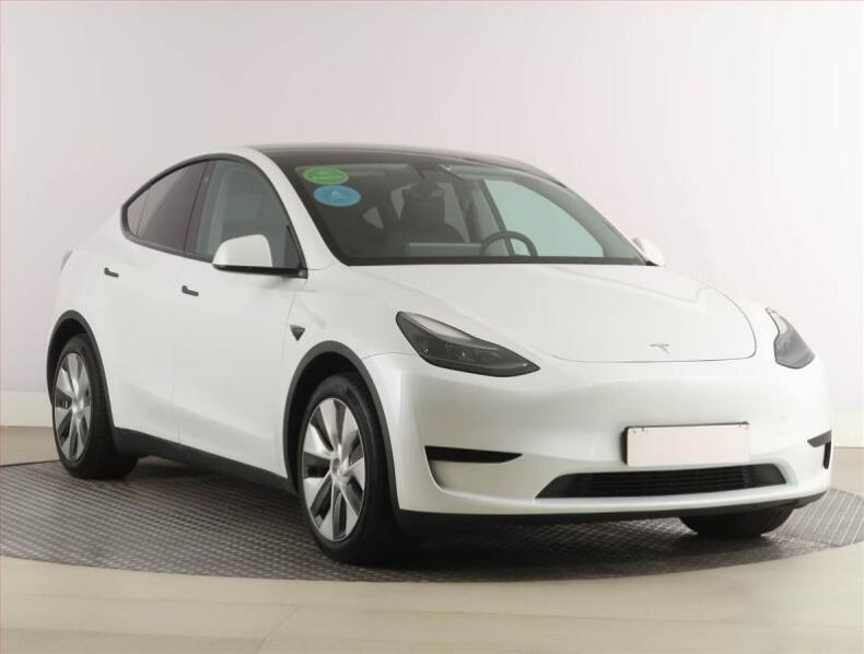 Tesla Model Y - hlavní foto