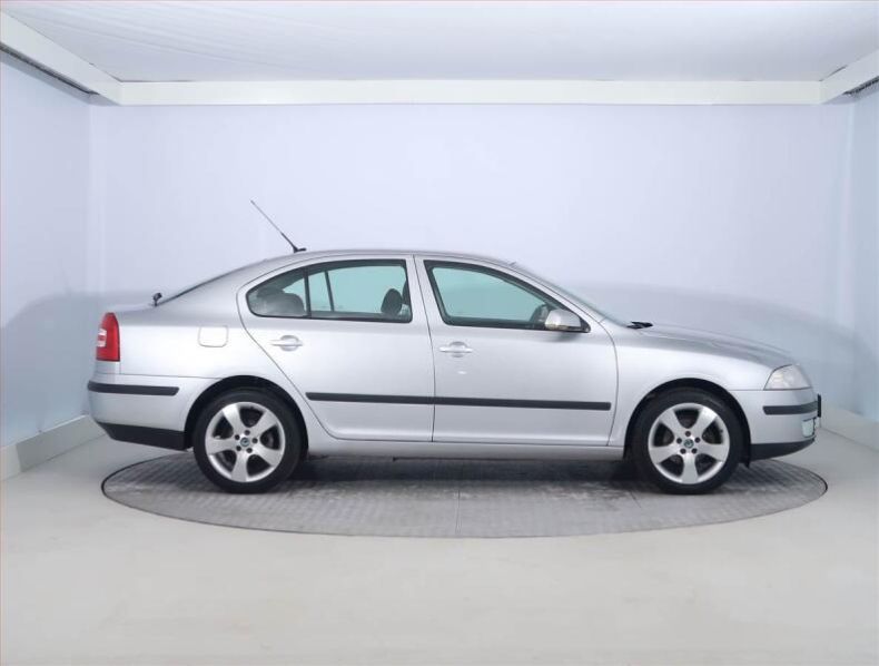 Škoda Octavia - hlavní fotka