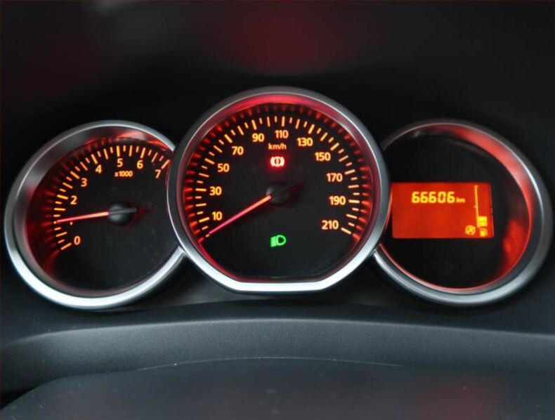 Dacia Logan - hlavní fotka