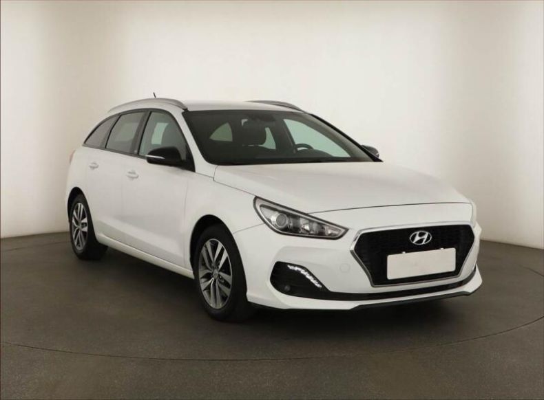 Hyundai i30 - hlavní foto