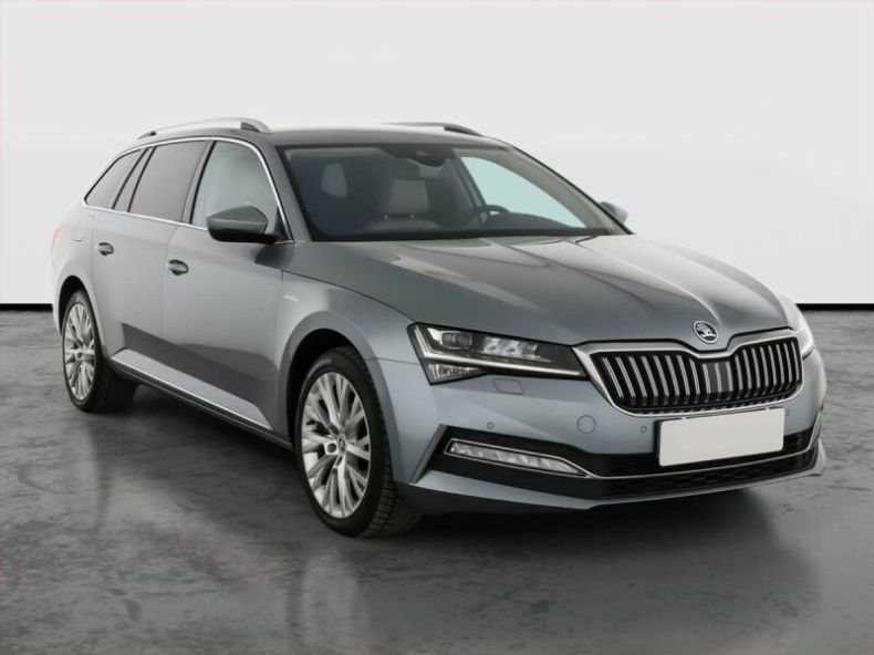 Škoda Superb - hlavní foto